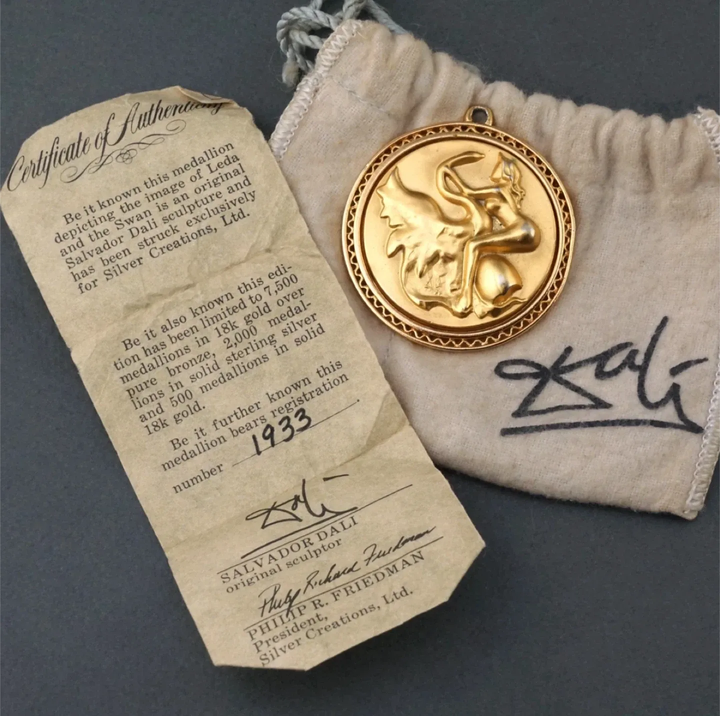 Salvador Dali Leda and the Swan Medallion image indicator(4)