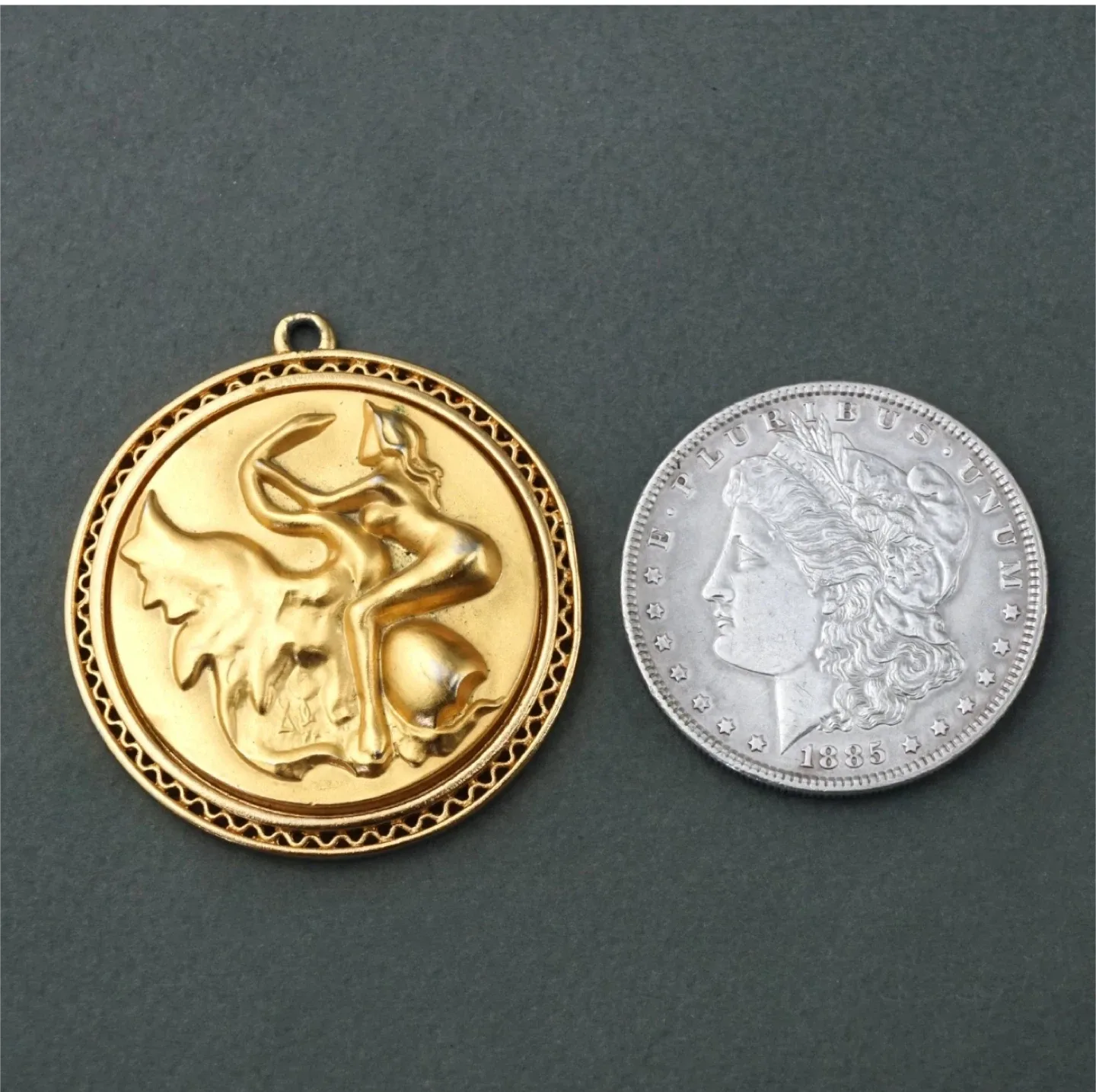 Salvador Dali Leda and the Swan Medallion image indicator(5)