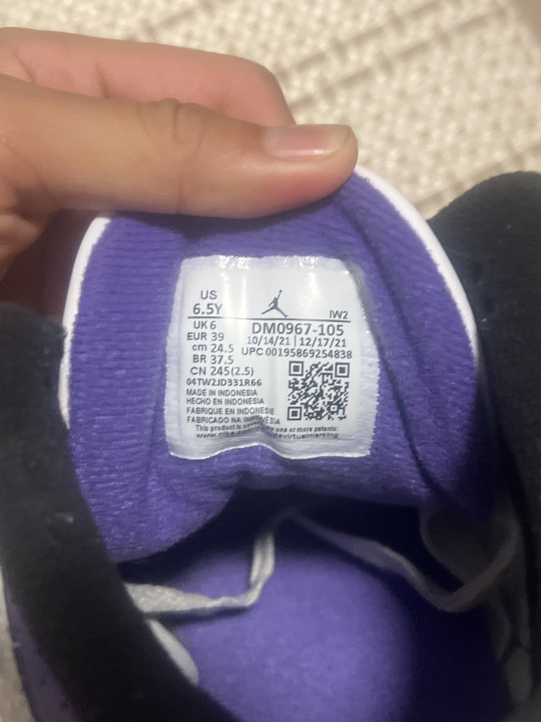 Air Jordan 3 “Dark Iris” – Size [6.5] - photo 5