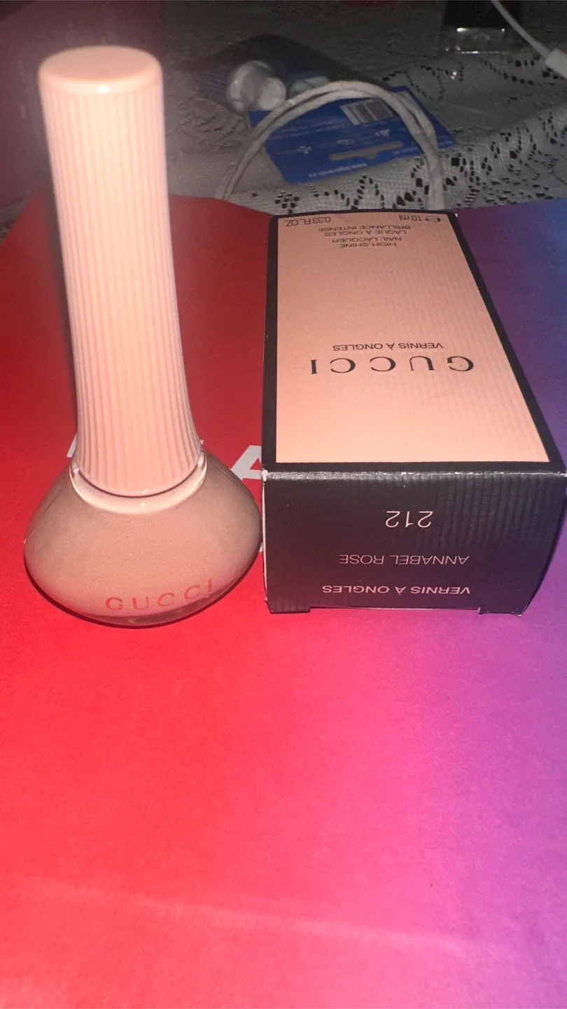 Gucci Vernis à Ongles Nail Polish - 212 Annabel Rose thumbnail
