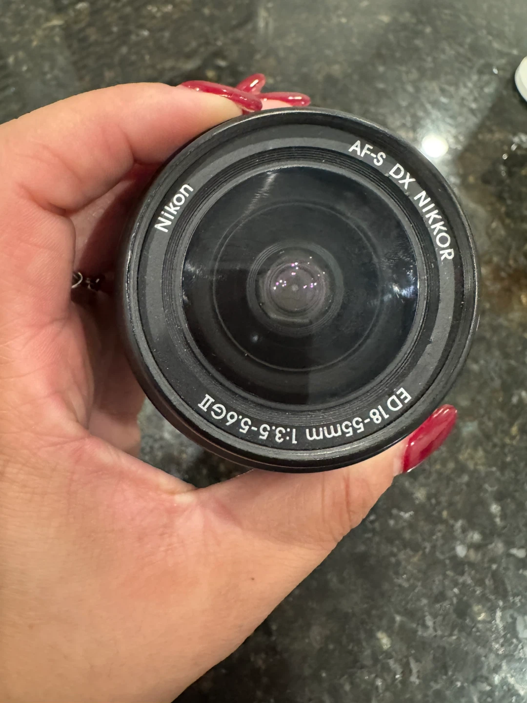 Nikon AF-S DX Nikkor 18-55mm f/3.5-5.6G ED Lens - photo 2