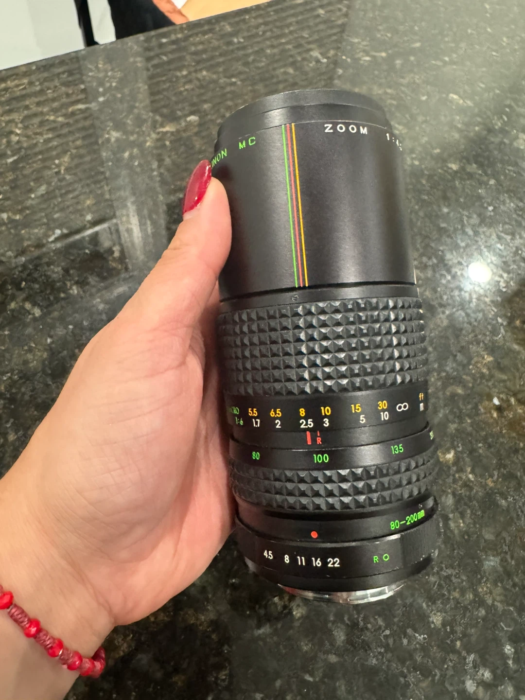 Makinon 80-200mm Zoom Lens