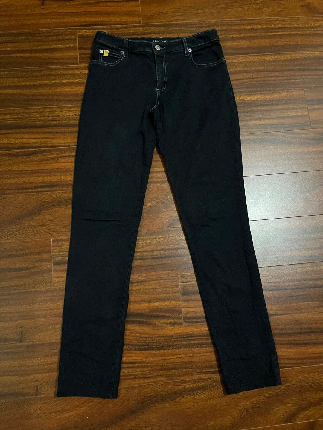 Second Yoga women’s 30 skinny jeans, dark indigo wash