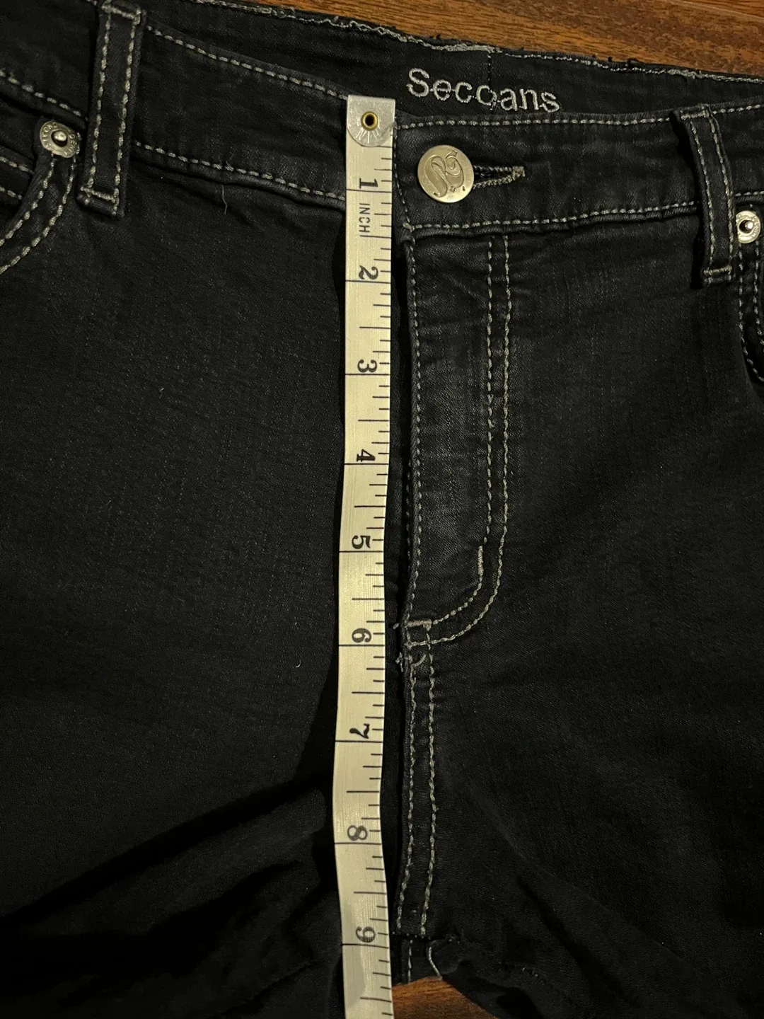 Second Yoga women’s 30 skinny jeans, dark indigo wash image indicator(3)