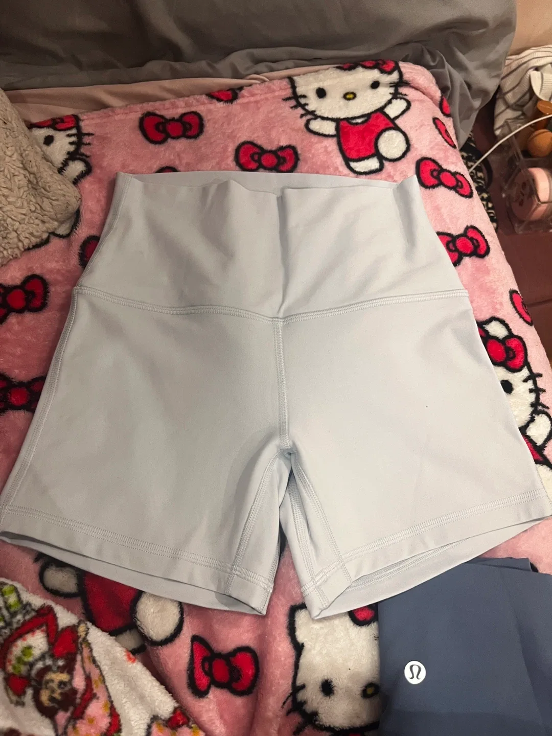 Lululemon Align High Rise Shorts image indicator(2)