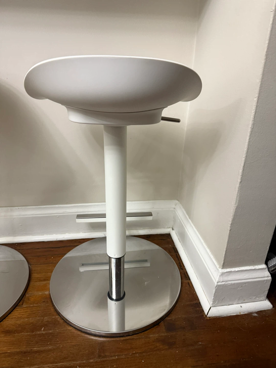 White Bar Stools - Set of 2 - photo 2