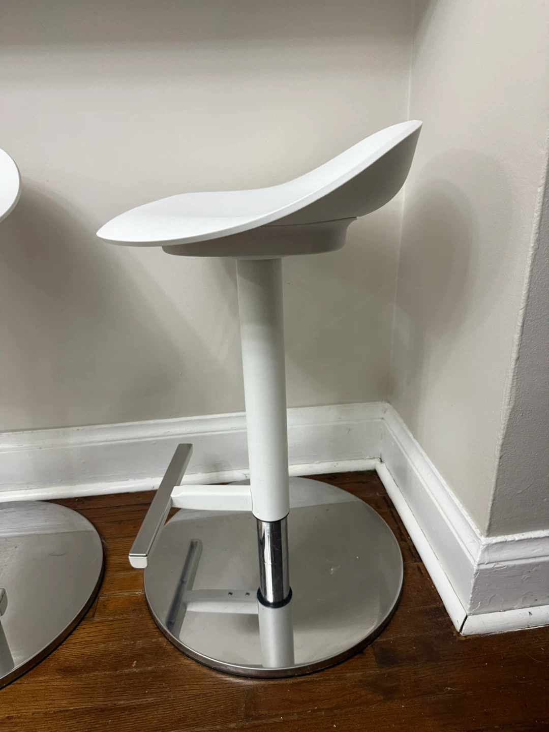 White Bar Stools - Set of 2 - photo 5