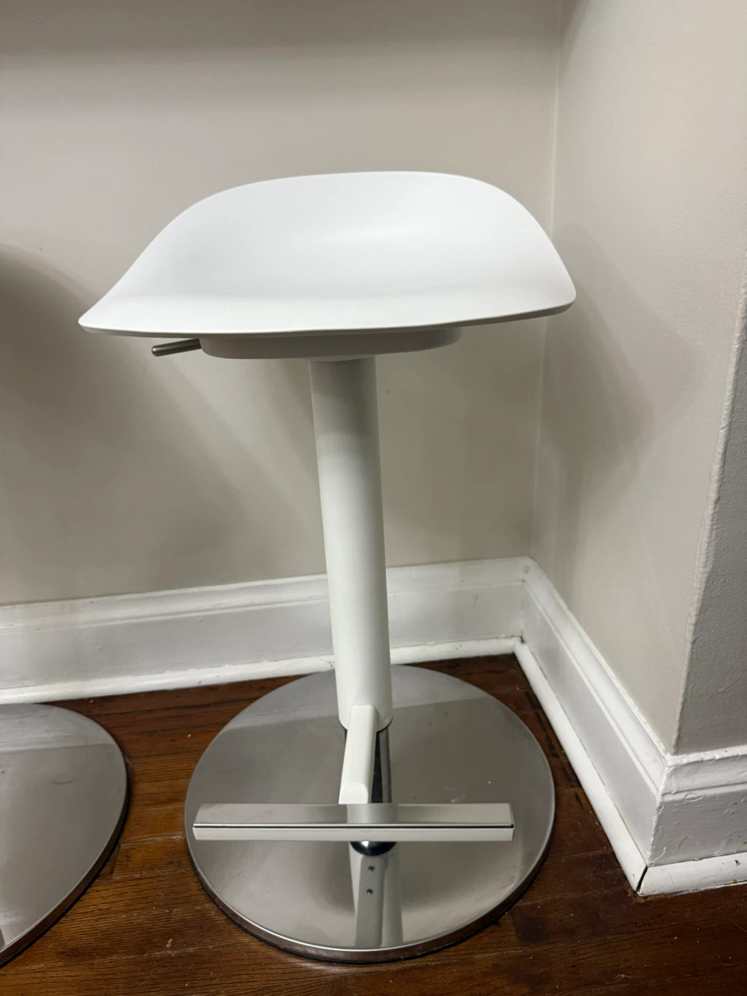 White Bar Stools - Set of 2 - photo 4