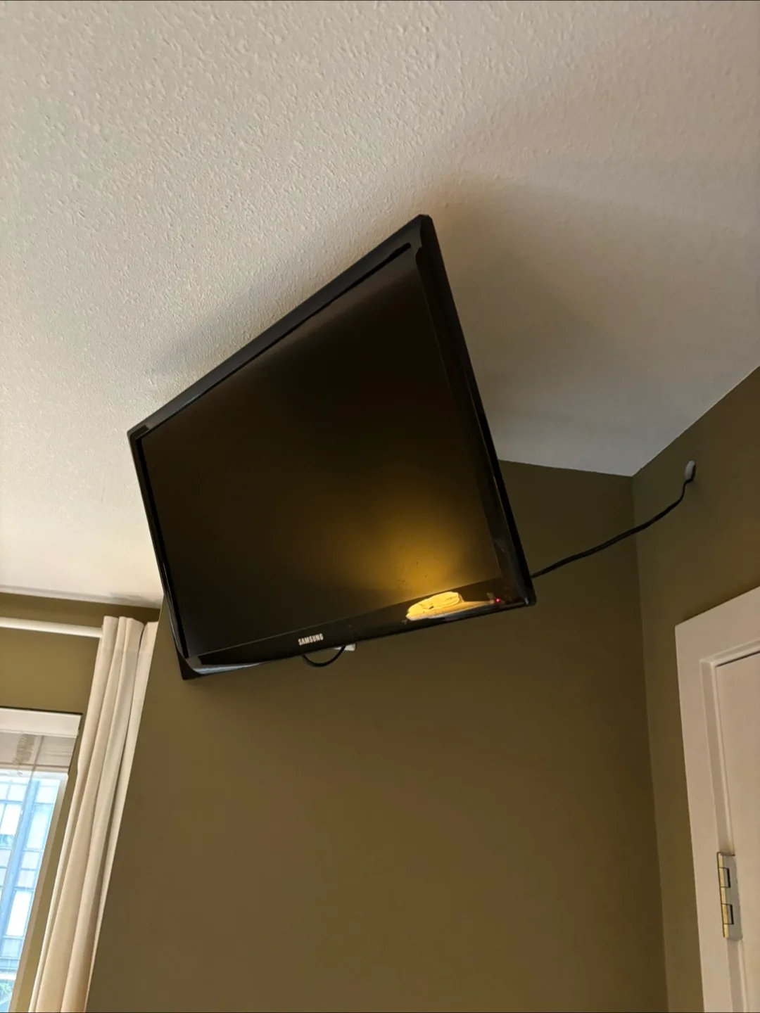 Samsung TV WITH TV mount image indicator(2)