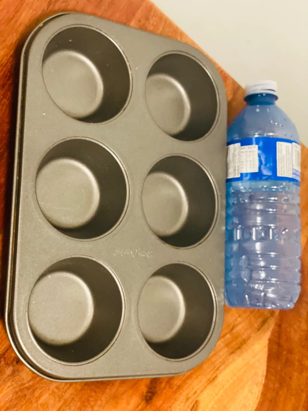 Betty Crocker 6-Cup Muffin Pan - photo 2