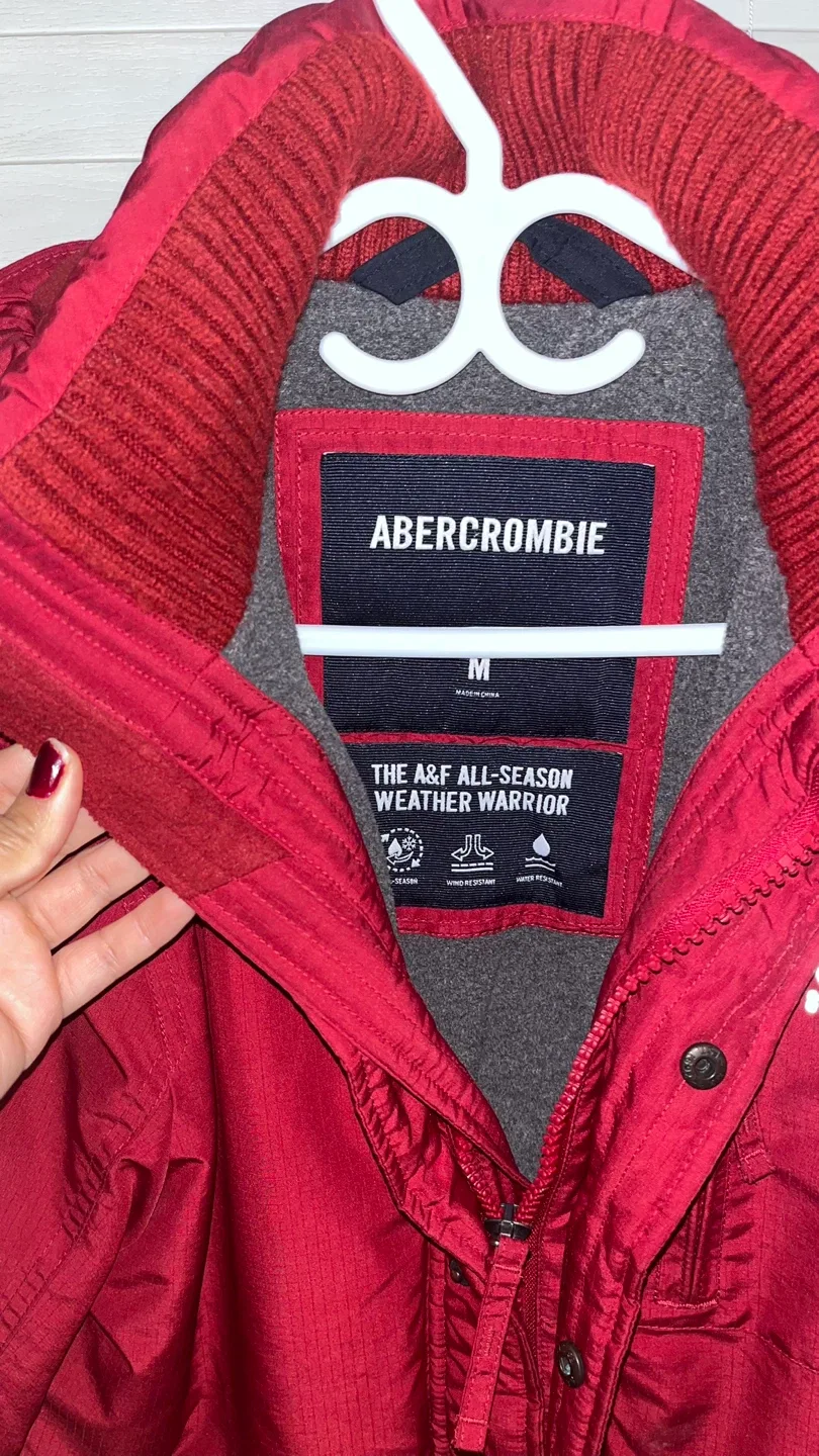 Abercrombie & Fitch All-Season Weather Warrior Jacket - M image indicator(3)
