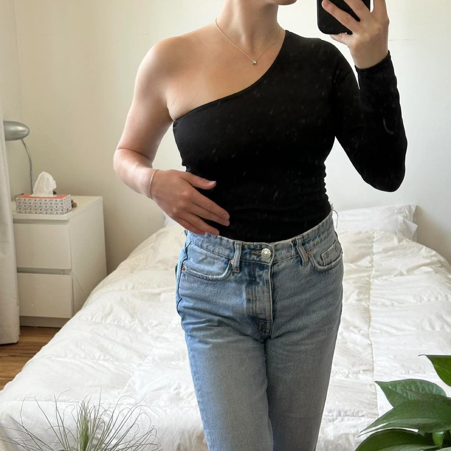 Black one shoulder bodysuit - photo 4