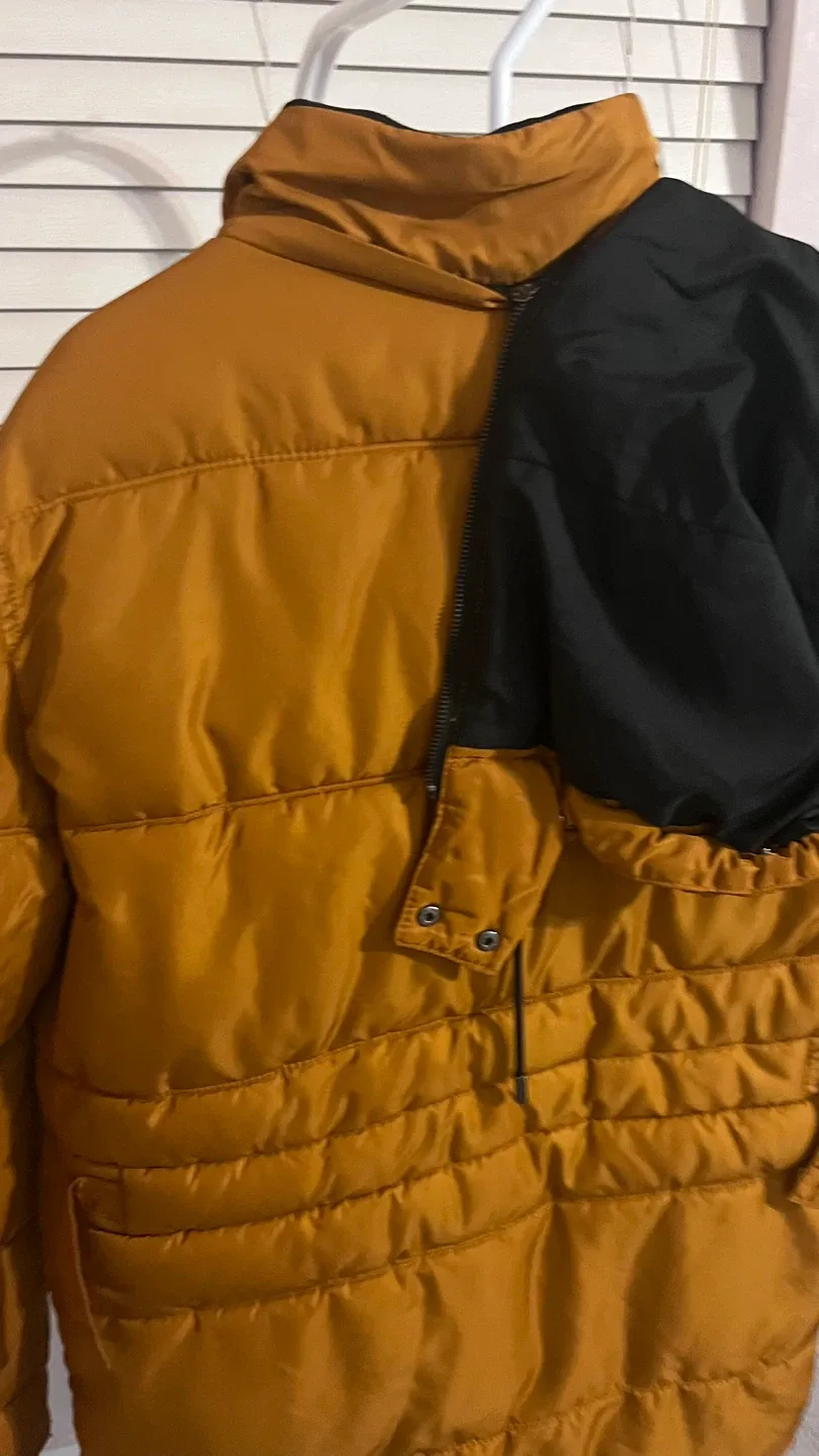 Zara Man Puffer Jacket - Size M image indicator(6)