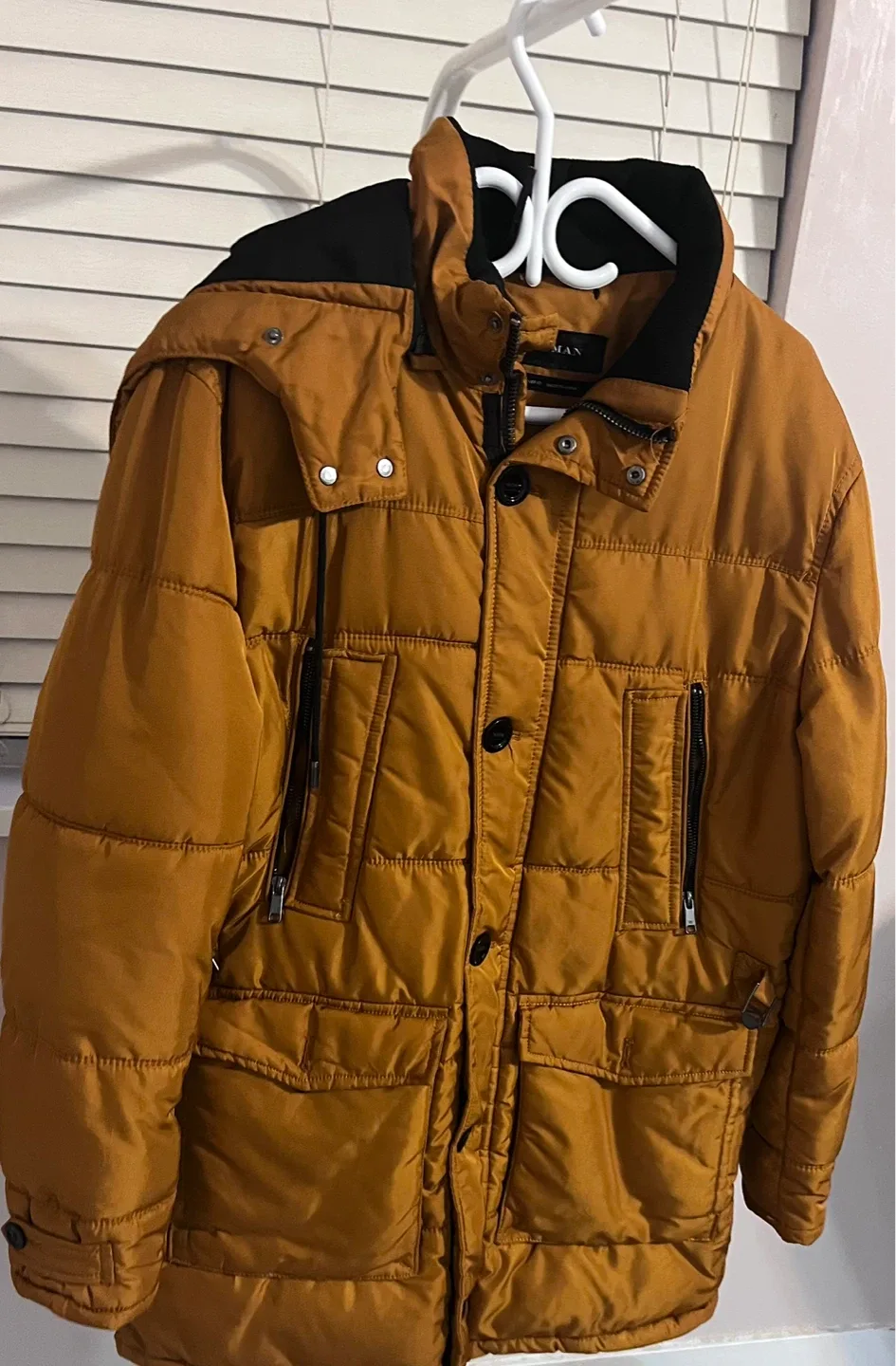 Zara Man Puffer Jacket - Size M image indicator(2)