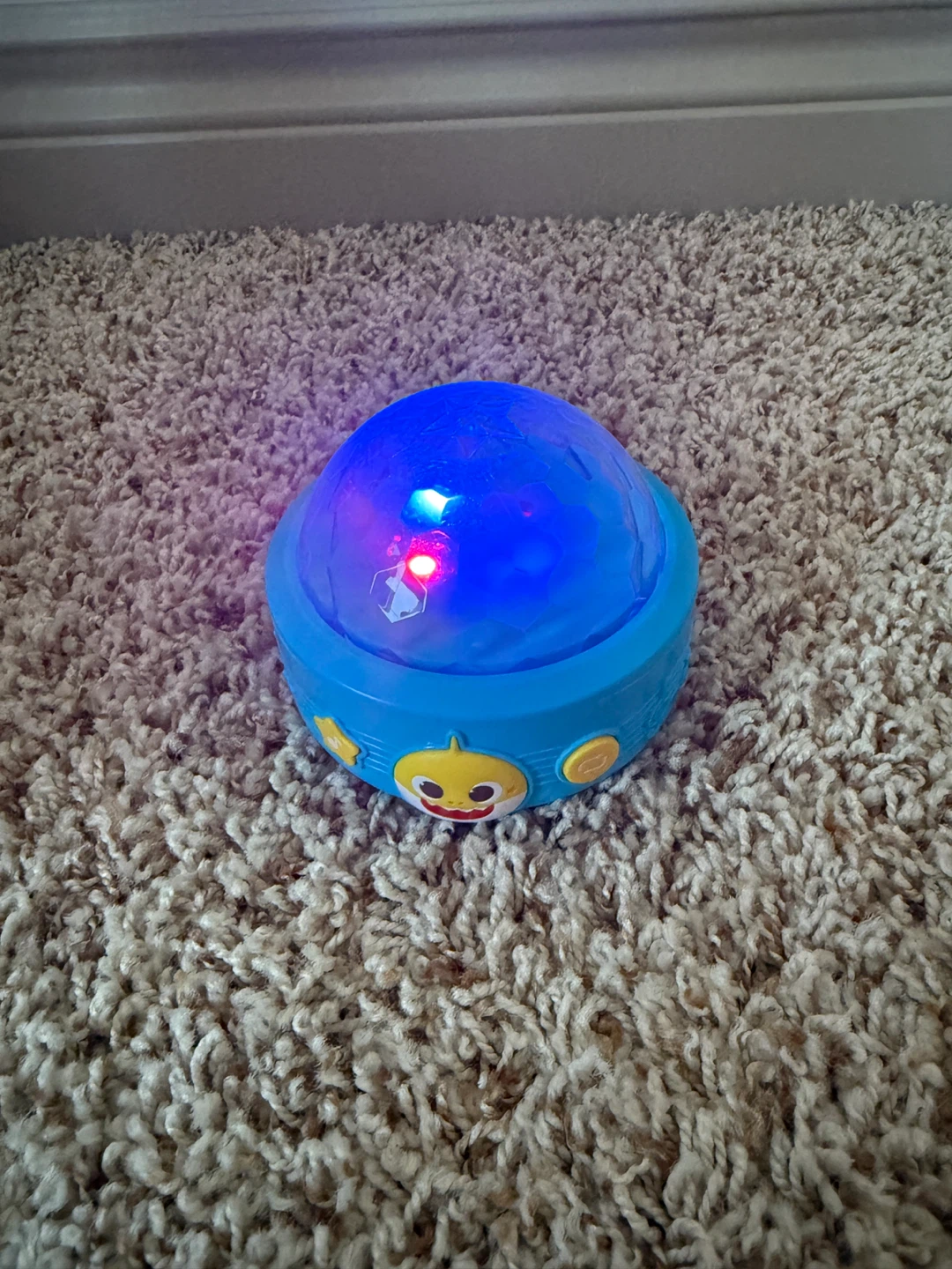 Kids Pink Toy Vanity, Polly Pocket & Baby Shark Nightlight - photo 3