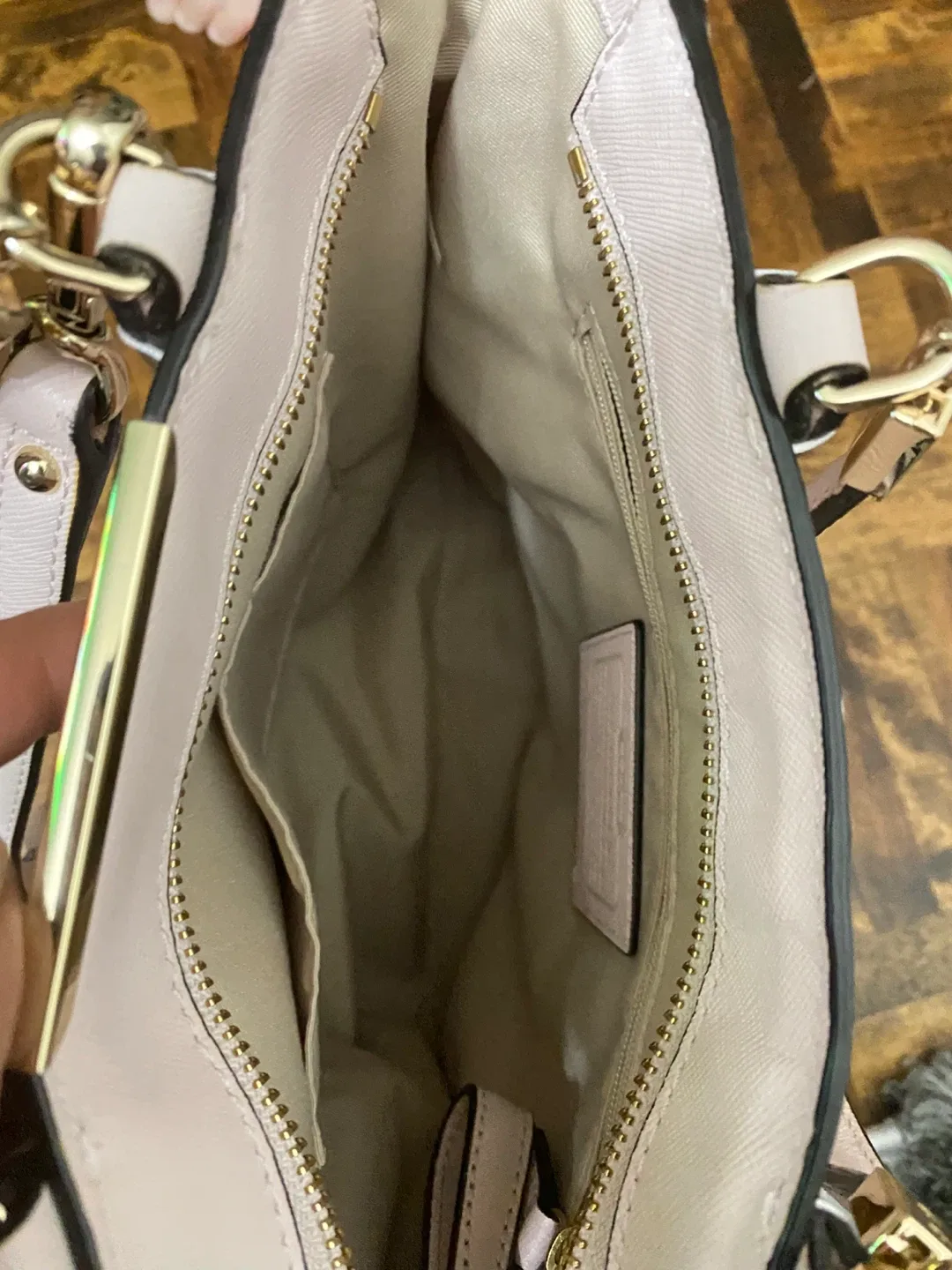 Coach A1420-29001 Pink Handbag image indicator(6)