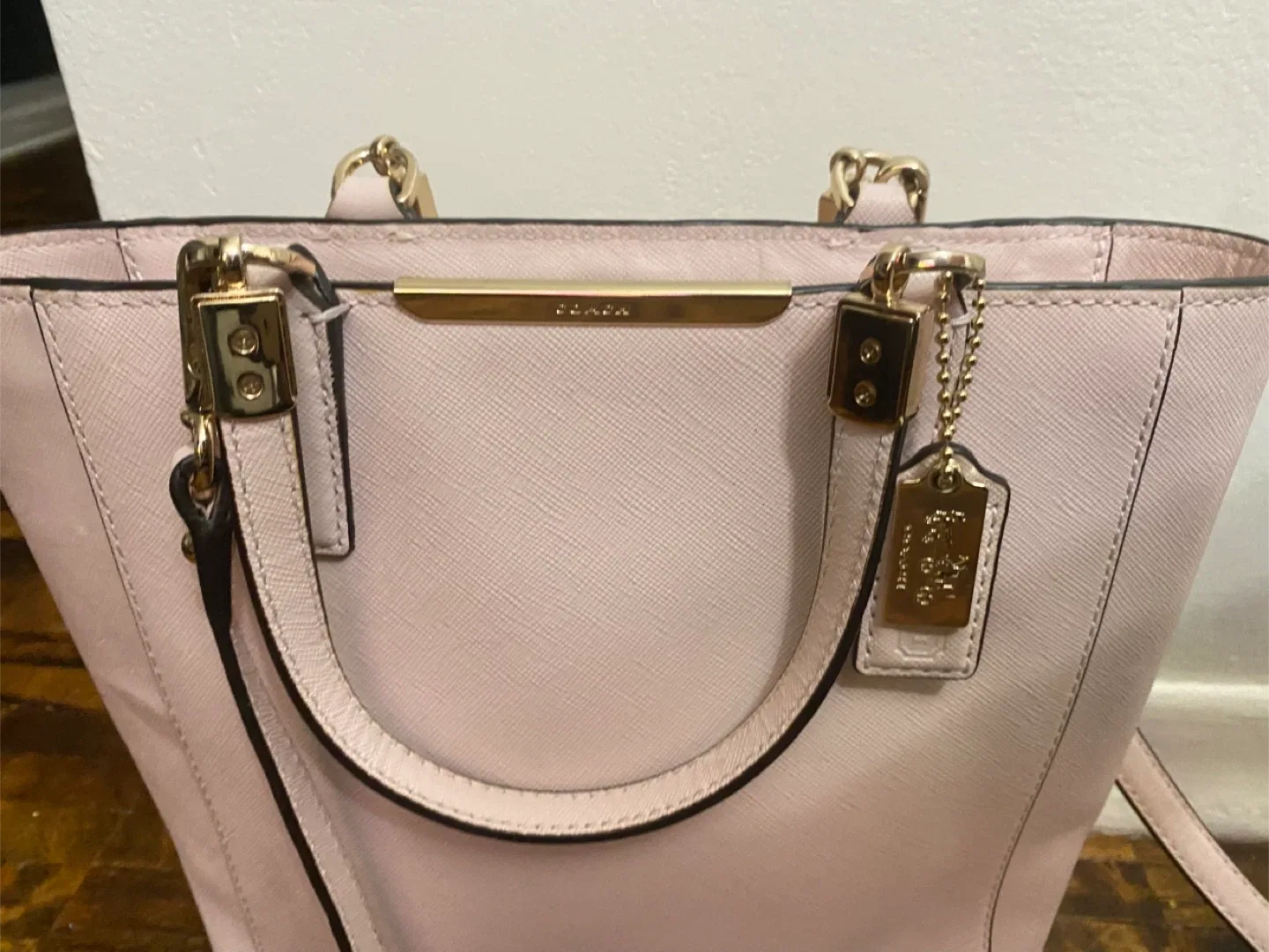 Coach A1420-29001 Pink Handbag image indicator(2)