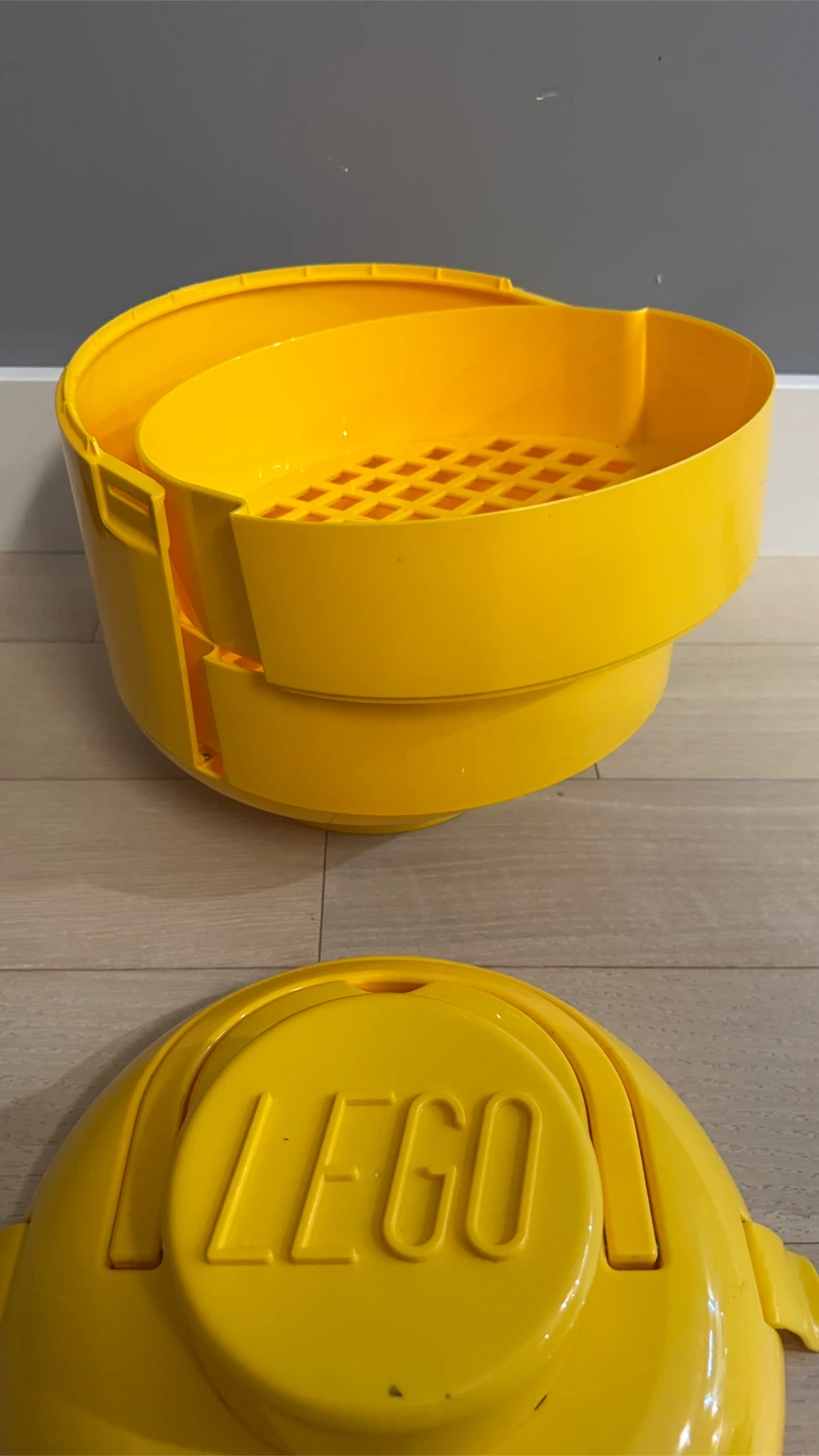 LEGO Yellow Head Storage Container - photo 3