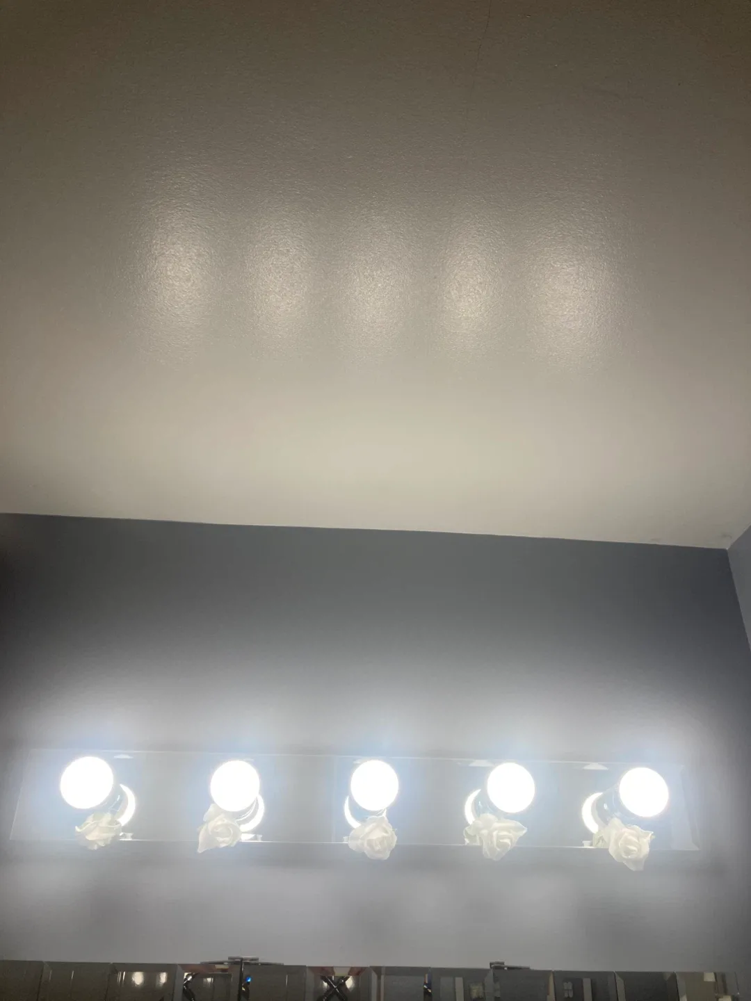 Bathroom Vanity with Mirror image indicator(4)