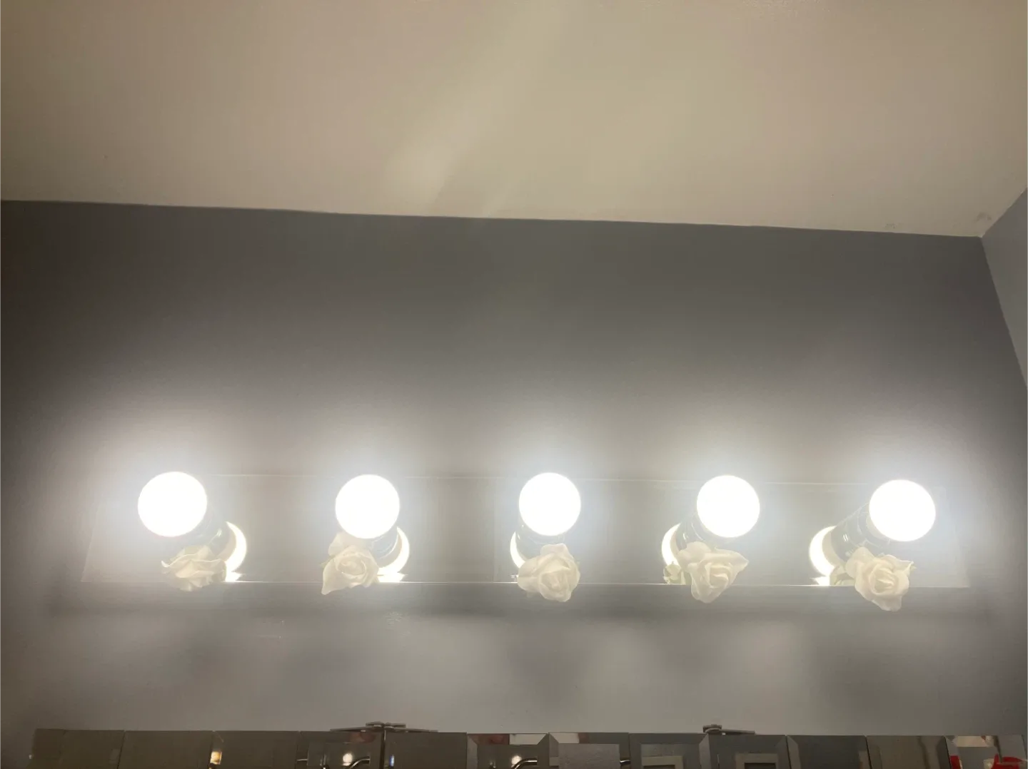 Bathroom Vanity with Mirror image indicator(5)