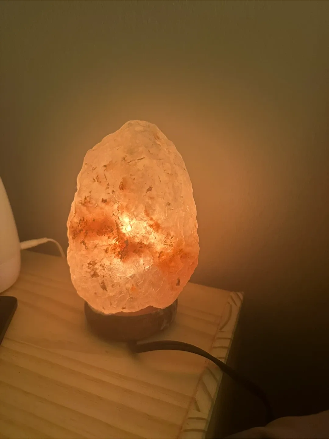Himalayan Salt Lamp thumbnail