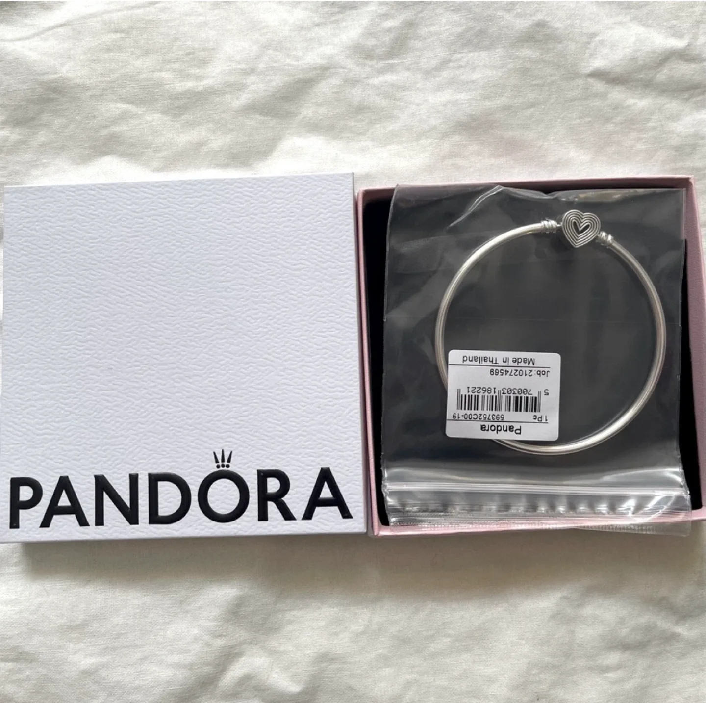 NWT RARE Pandora Heart Clasp Bangle Bracelet Sterling Silver image indicator(2)