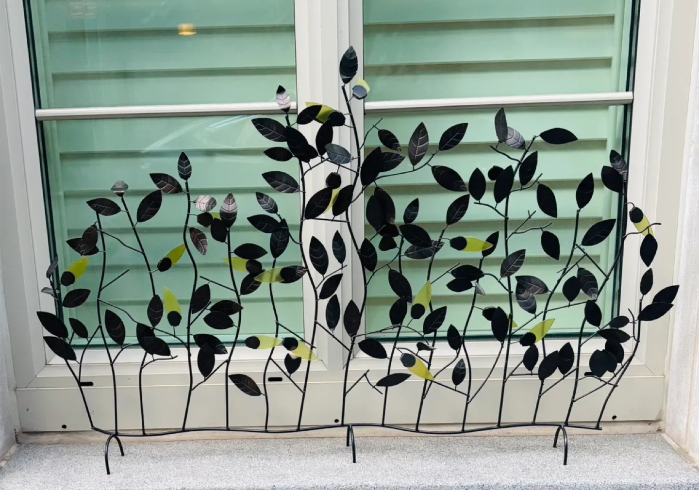Metal Art - Decorative Leaves Fence image indicator(5)