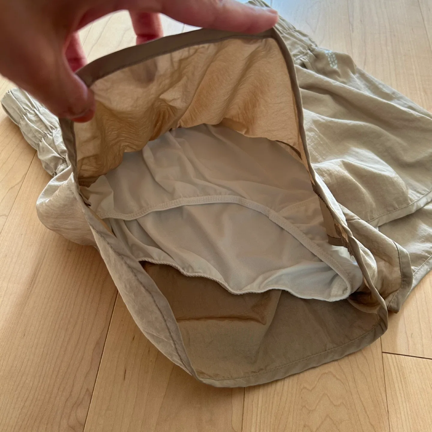 FP Movement (NWT) run shorts - Size M image indicator(5)