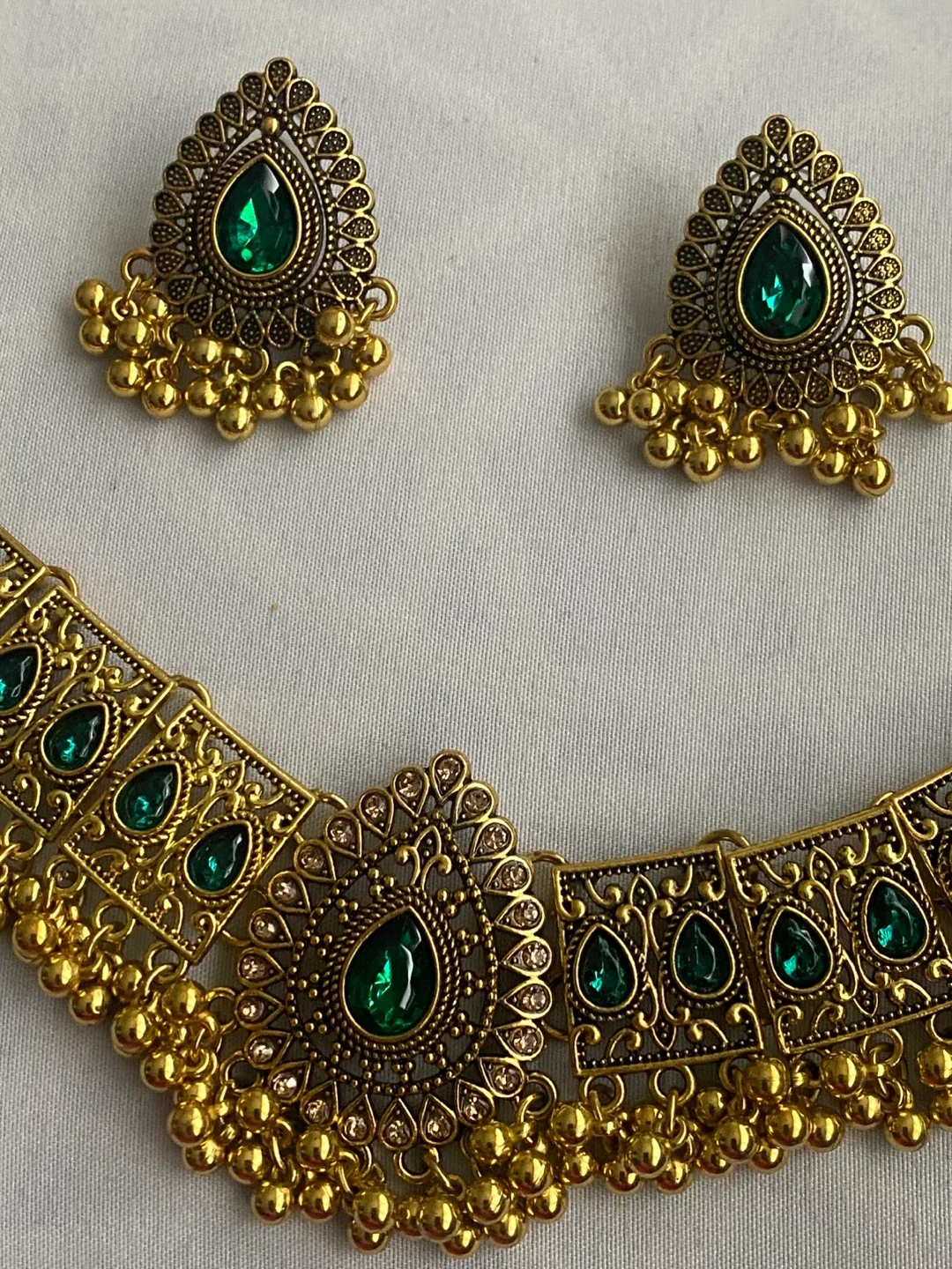 Necklace and Earring Set - Gold and Green thumbnail