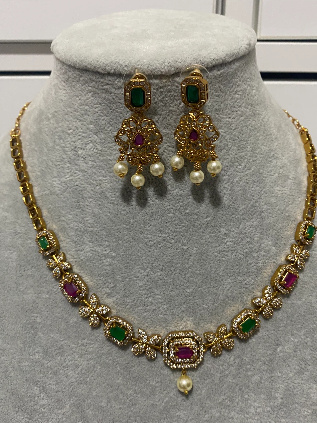 Gold Necklace & Earring Set