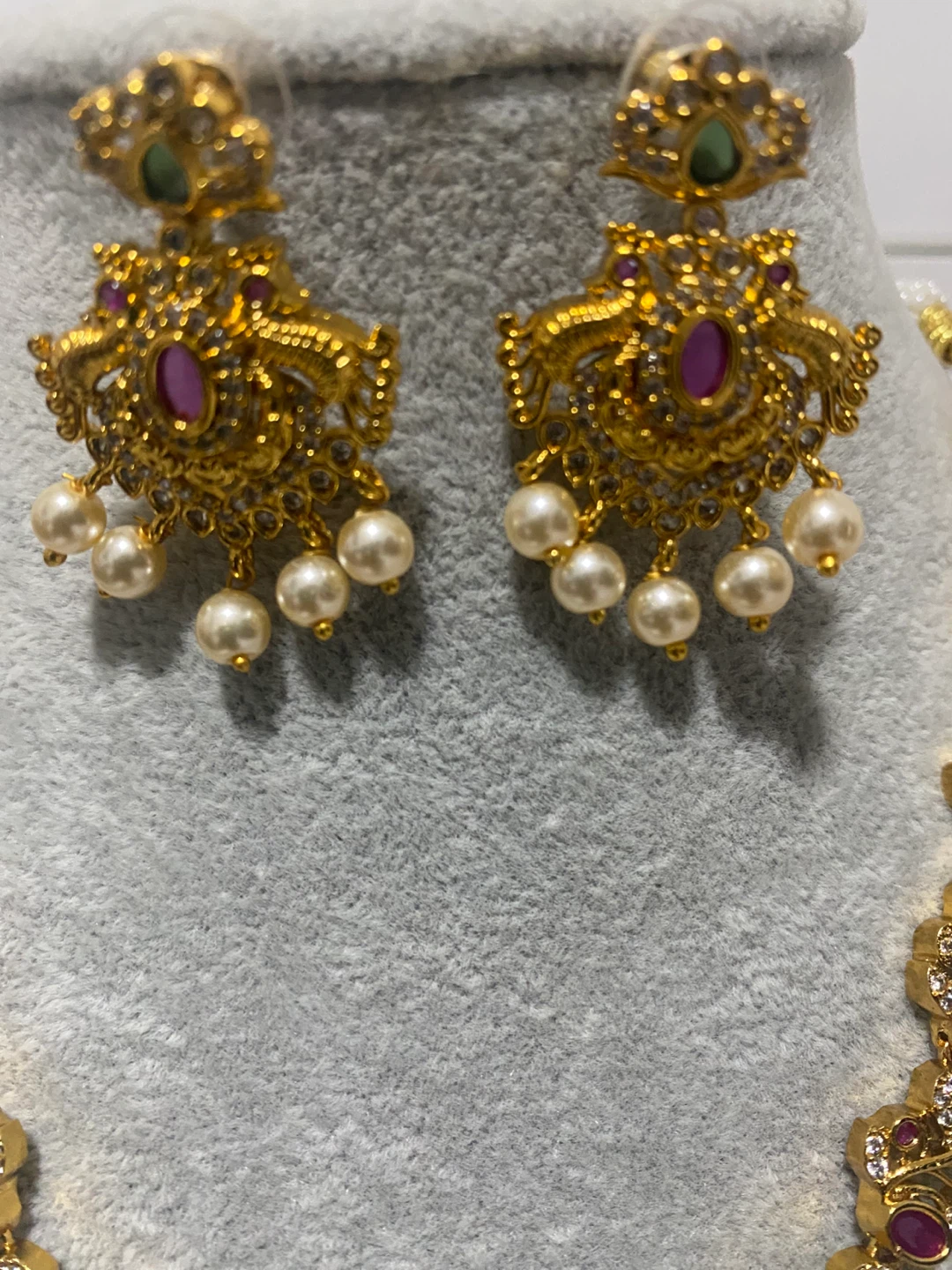 Gold plated necklace and earrings set - photo 3