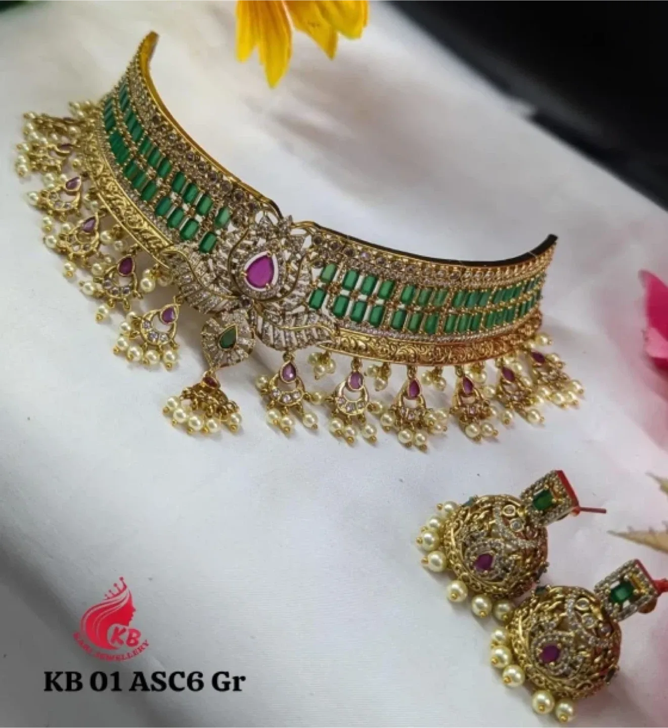 KB Jewellery Gold & Green Choker Set thumbnail