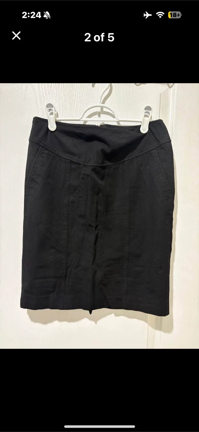 Banana Republic Black Stretch Skirt - Size 6 thumbnail