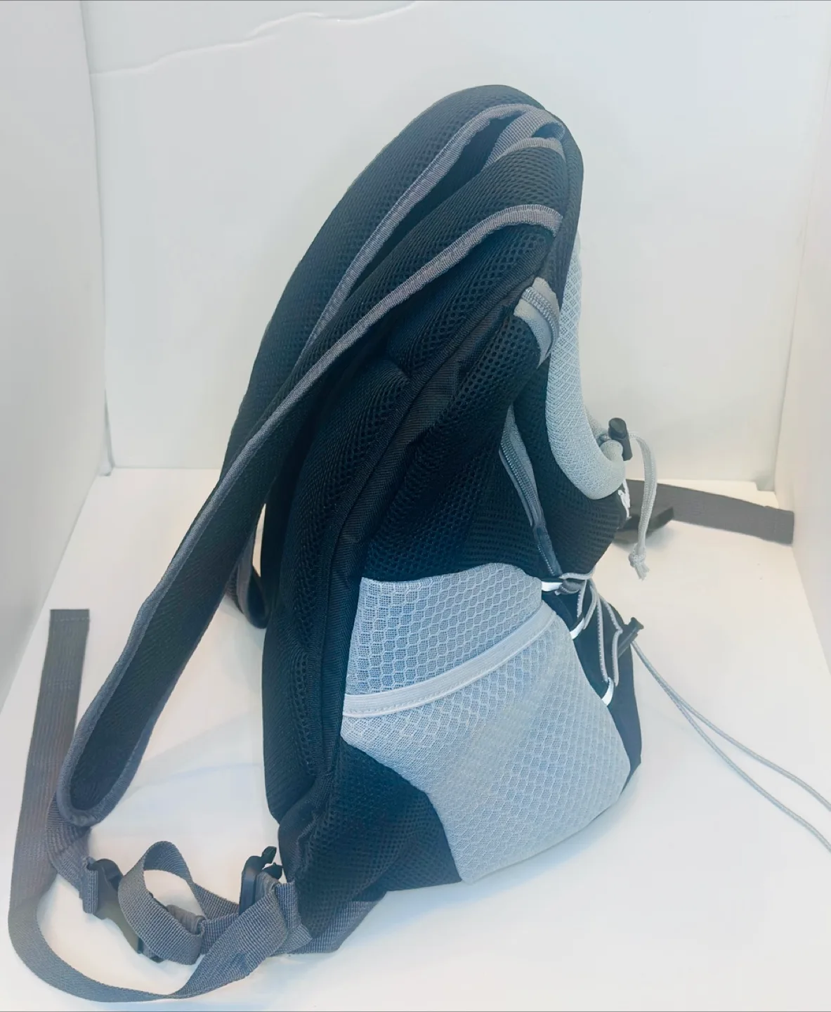 Pawaboo Pet Carrier Backpack - Black & Grey image indicator(6)