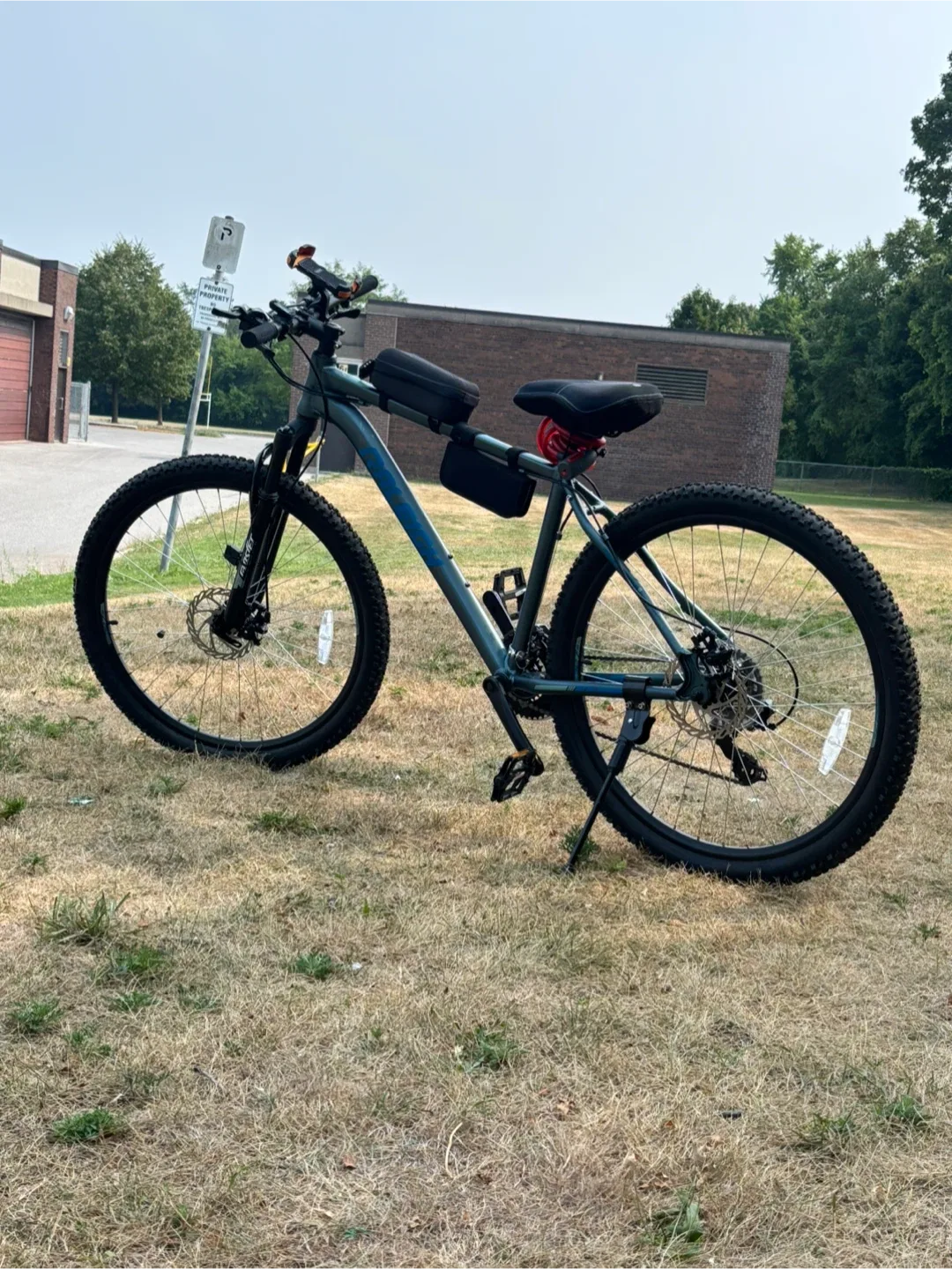 Raleigh Mountain Bike & Blutron Electric Bike image indicator(3)