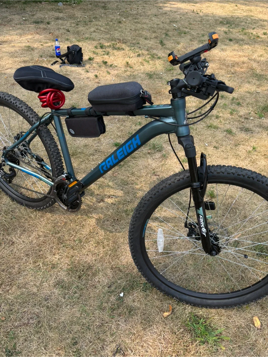 Raleigh Mountain Bike & Blutron Electric Bike image indicator(2)