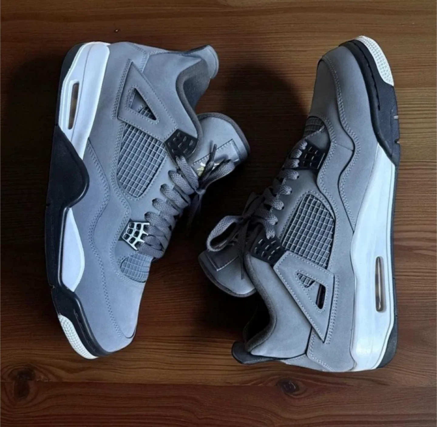 Jordan 4 Retro Cool Grey (2019) thumbnail