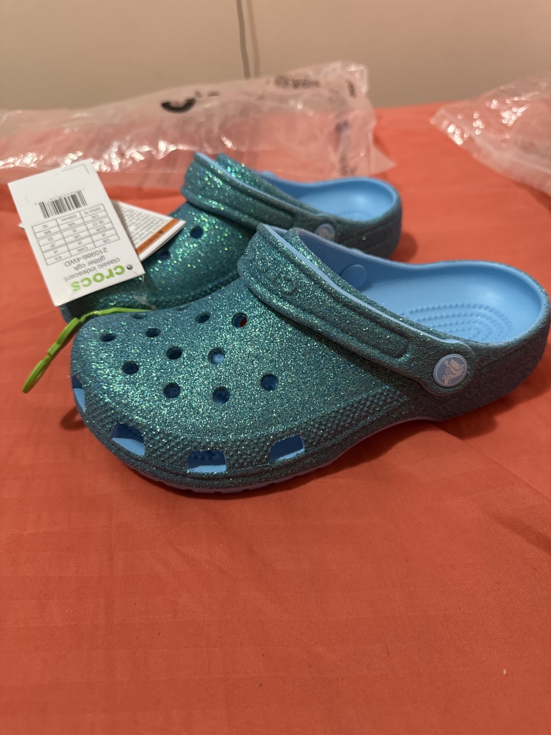 Crocs Classic Iridescent Glitter Clog - Size 6 Women's - photo 2