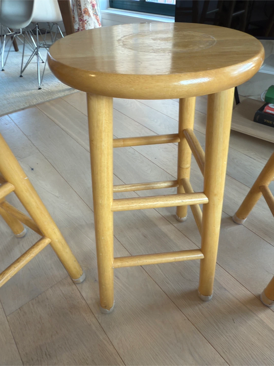Wooden Bar Stool - photo 4