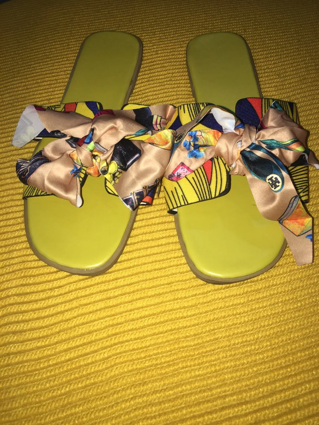Sandals with Bow Detail - Size 7 thumbnail