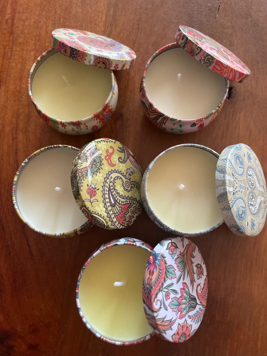 5 Decorative Candles in Tins thumbnail