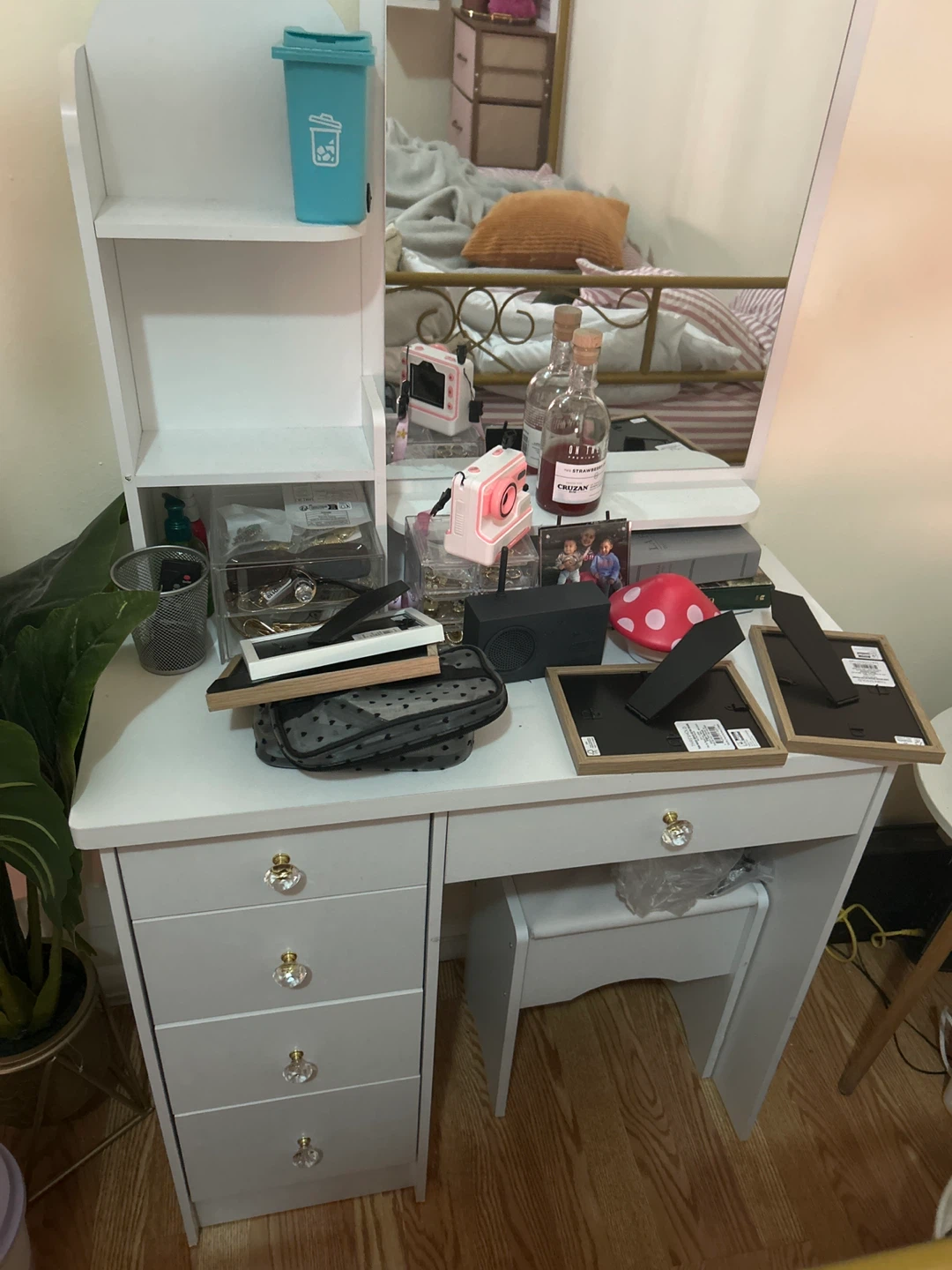 Vanity Table with Mirror and Stool