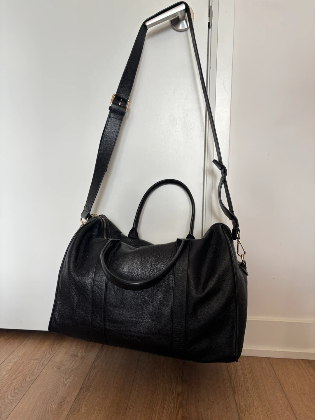 Genuine Leather Travel Duffel Bag - Black, excellent condition - photo 2
