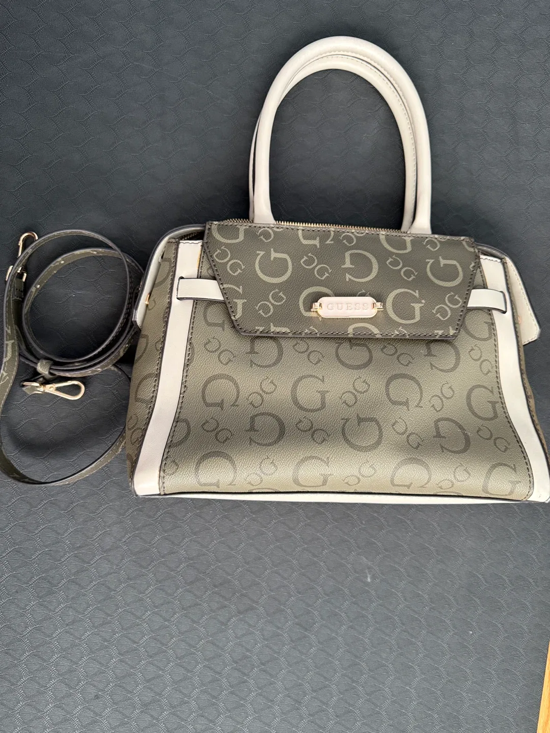 Guess Satchel Bag thumbnail