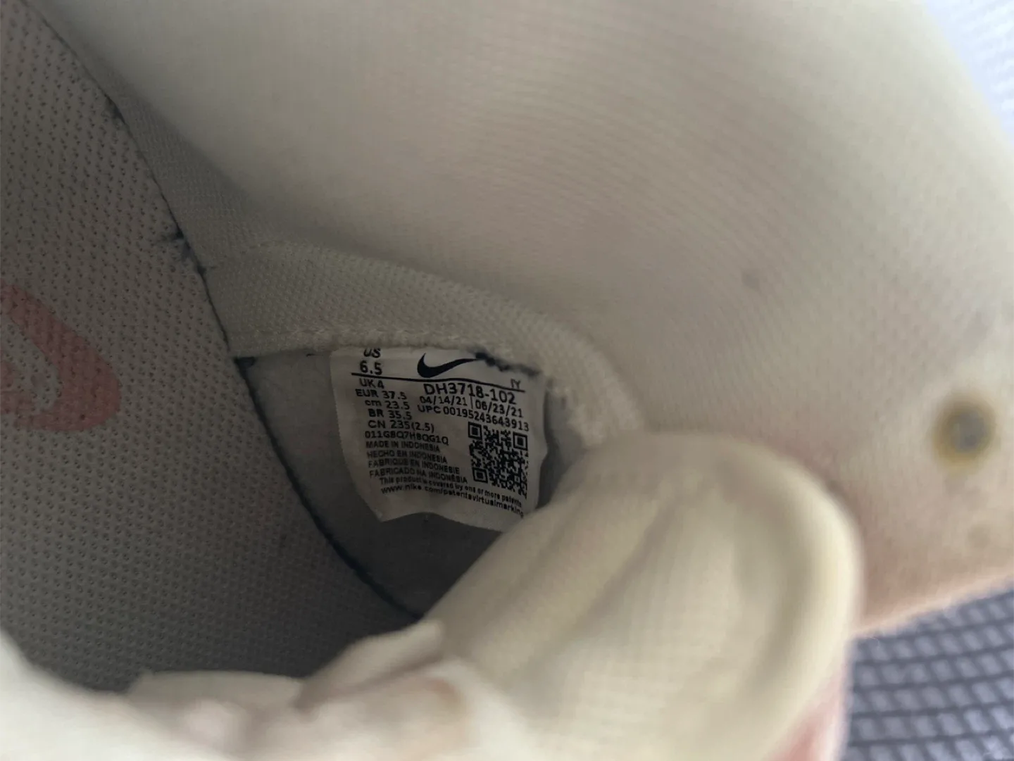 Nike Dunk High Pink Oxford Women's Size 6.5 image indicator(5)