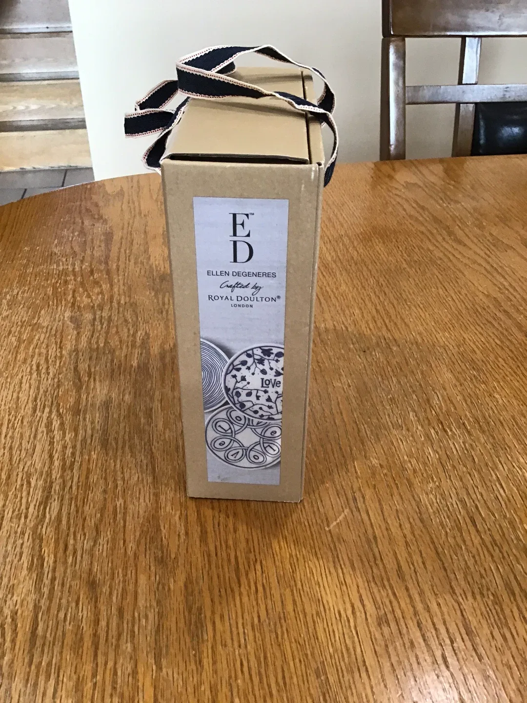 Ellen DeGeneres Royal Doulton Plates Set of 4 image indicator(4)