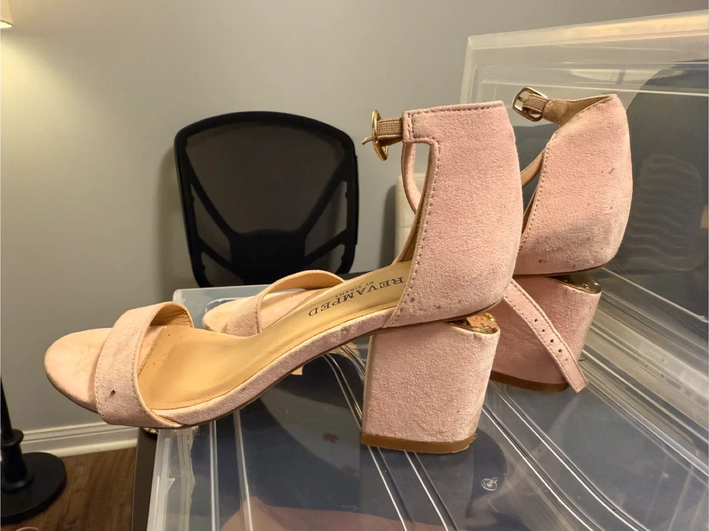 Revamped Pink Heels - Size 6 image indicator(2)