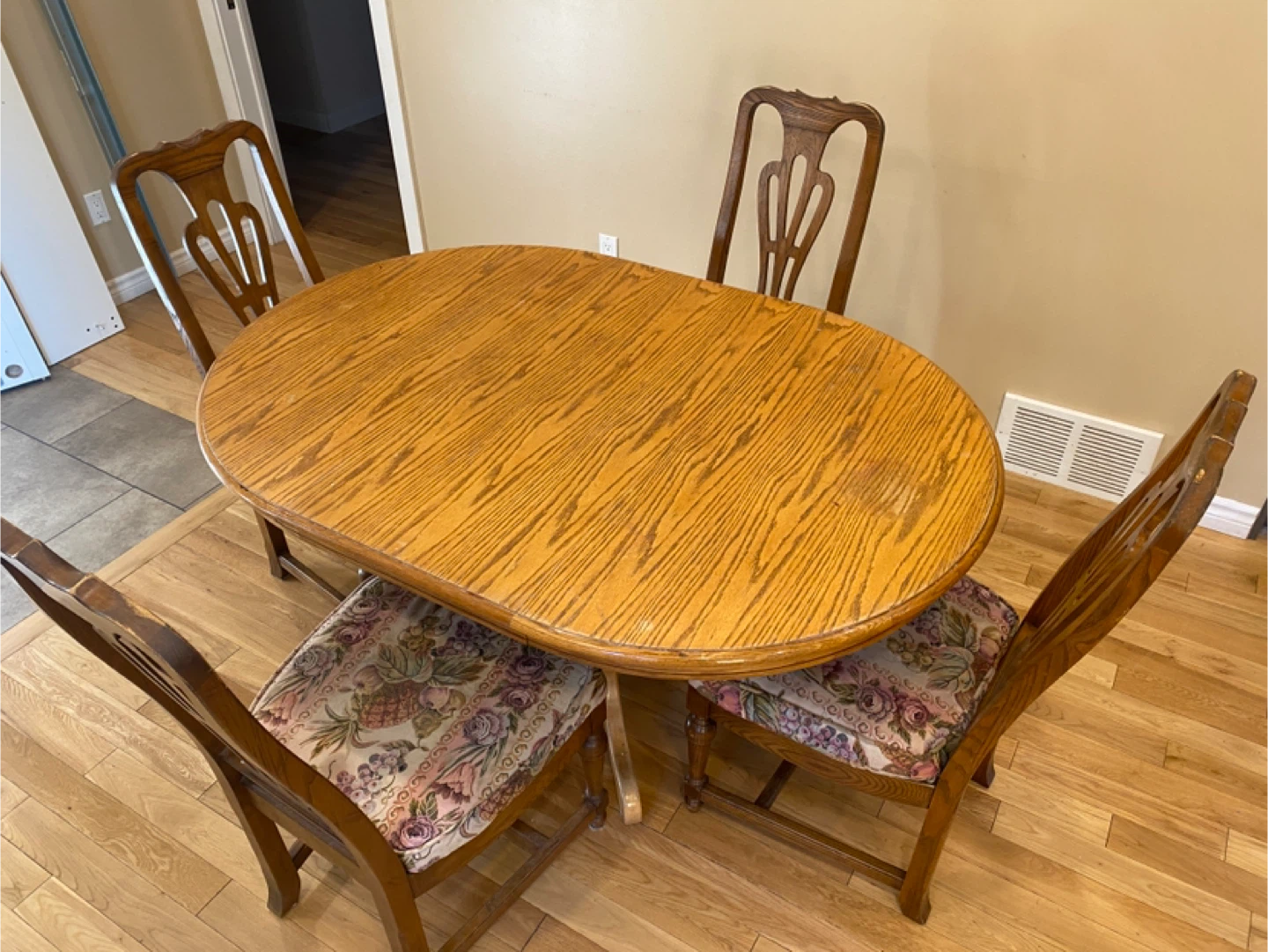 Classic Oak Wood Extendable Dining Set (CAN DELIVER) - photo 2