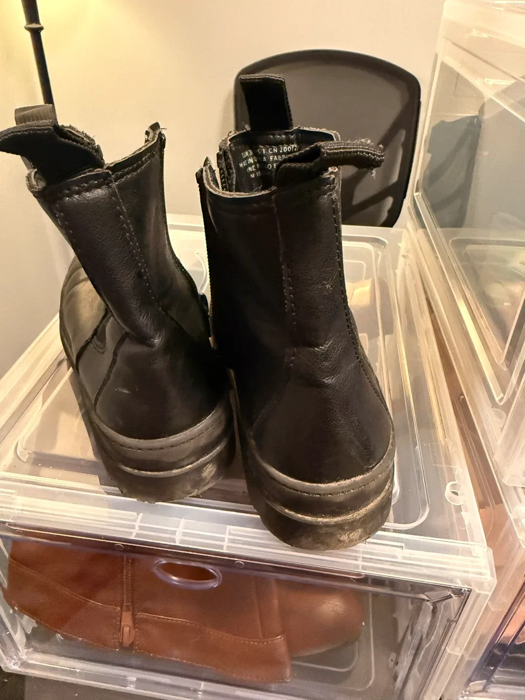 Black Ankle Boots - Size for kids ages 6 to 8 image indicator(3)