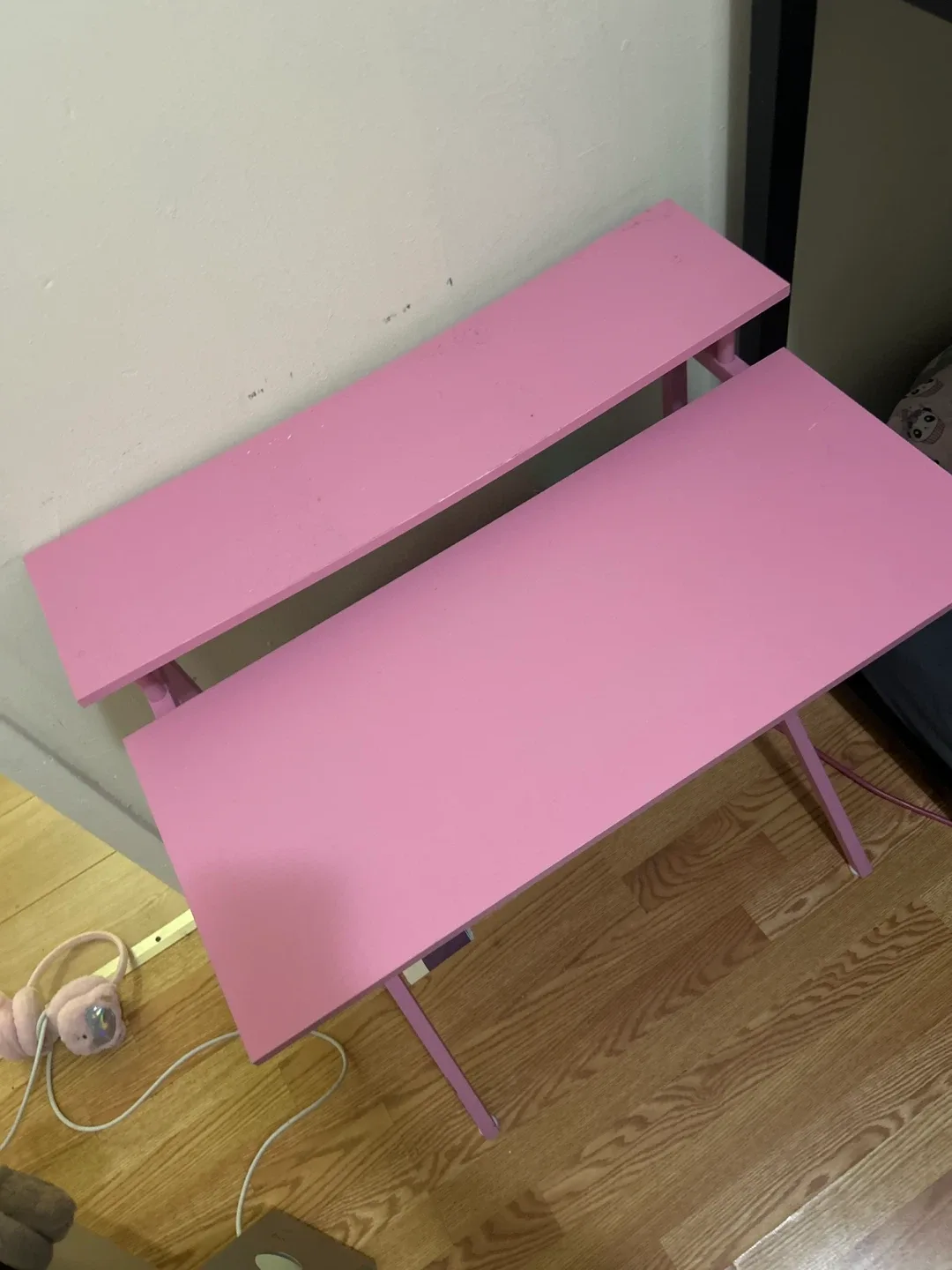 Pink Desk with Shelf image indicator(2)